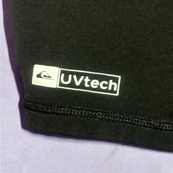 Quiksilver Black Rash Guard - Picture 5 of 5